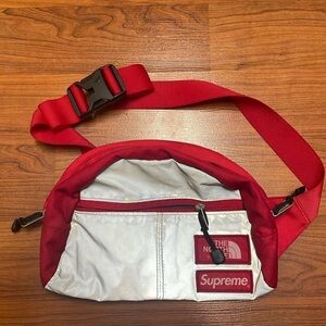 Supreme XNorthface red/grey fanny/belt bag